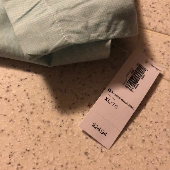 Shirt - Picture 4 of 5